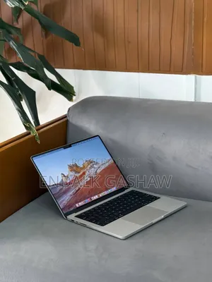 New Laptop Apple MacBook Pro 2021 M1 16GB Apple M1 SSD 512GB