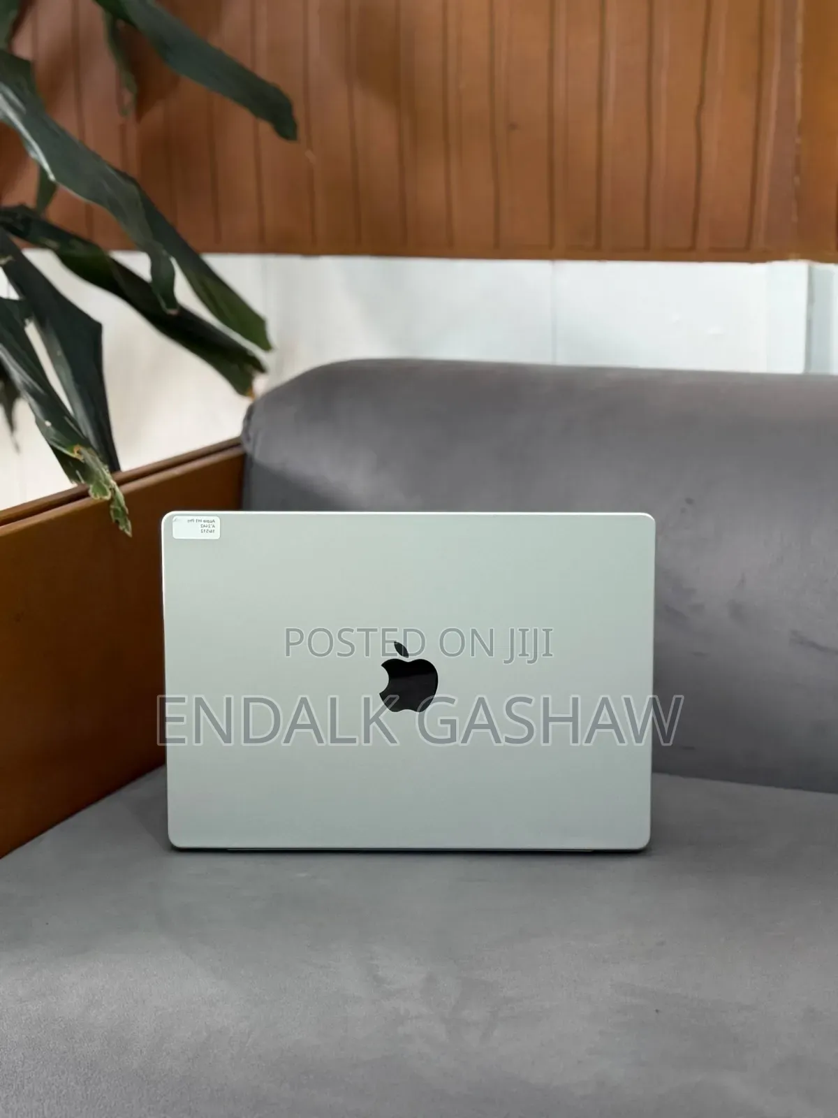 New Laptop Apple MacBook Pro 2021 M1 16GB Apple M1 SSD 512GB