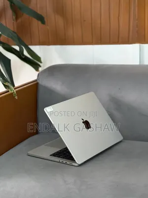 New Laptop Apple MacBook Pro 2021 M1 16GB Apple M1 SSD 512GB