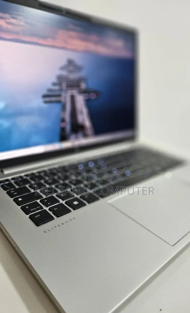 New Laptop HP EliteBook 840 G11 16GB Intel Core Ultra 7 SSD 512GB