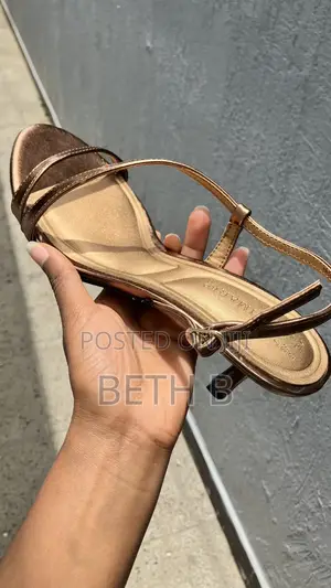 Women's Shoe