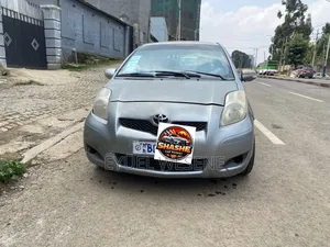 Toyota Yaris 2008 Gray