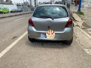 Toyota Yaris 2008 Gray