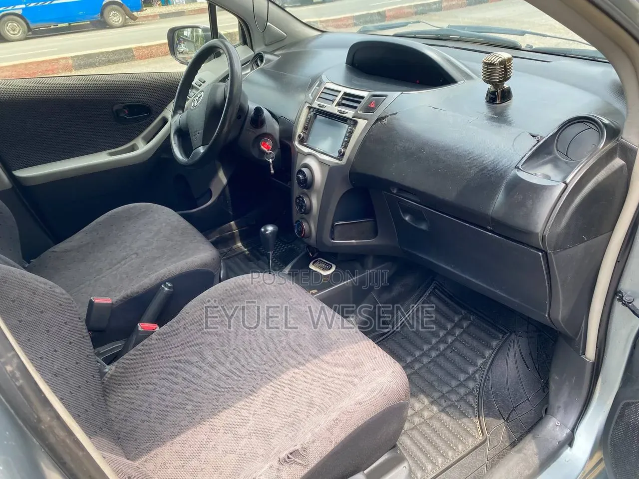 Toyota Yaris 2008 Gray