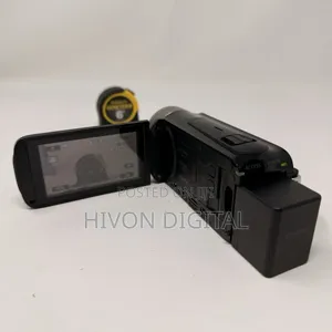 Canon Hand Camera With Free + 2 Battery + 1 Bag + Charger