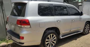 Toyota Land Cruiser 2019 Silver