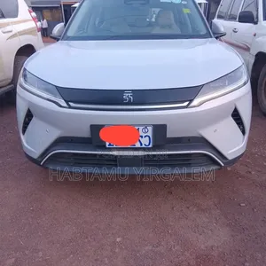 BYD Yuan Up 2025 Silver