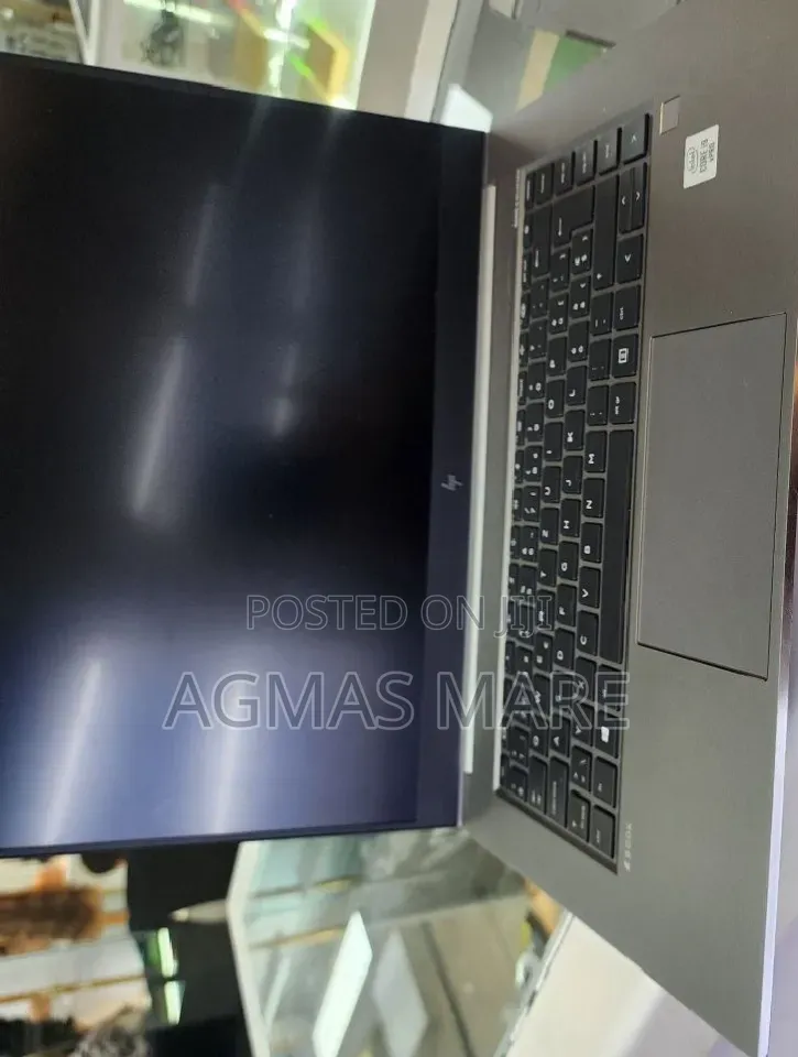 New Laptop HP ZBook 15 32GB Intel Core i9 SSD 512GB