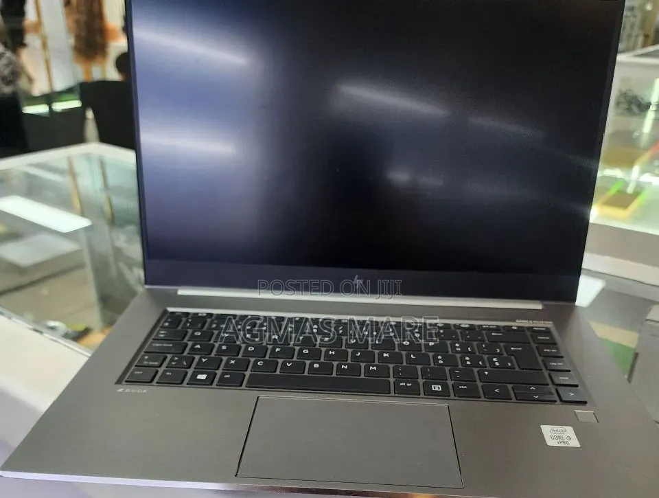 New Laptop HP ZBook 15 32GB Intel Core i9 SSD 512GB