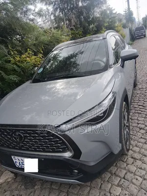 Toyota Corolla Cross Hybrid 2024 Blue
