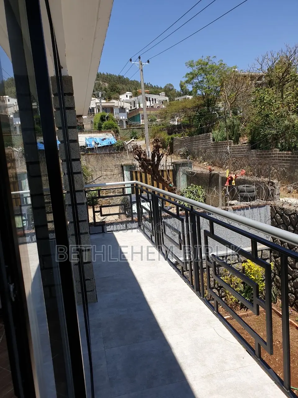 3bdrm House in Yeka for sale