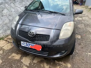 Toyota Yaris 2008 Gray