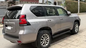 Toyota Land Cruiser 2021 Gray