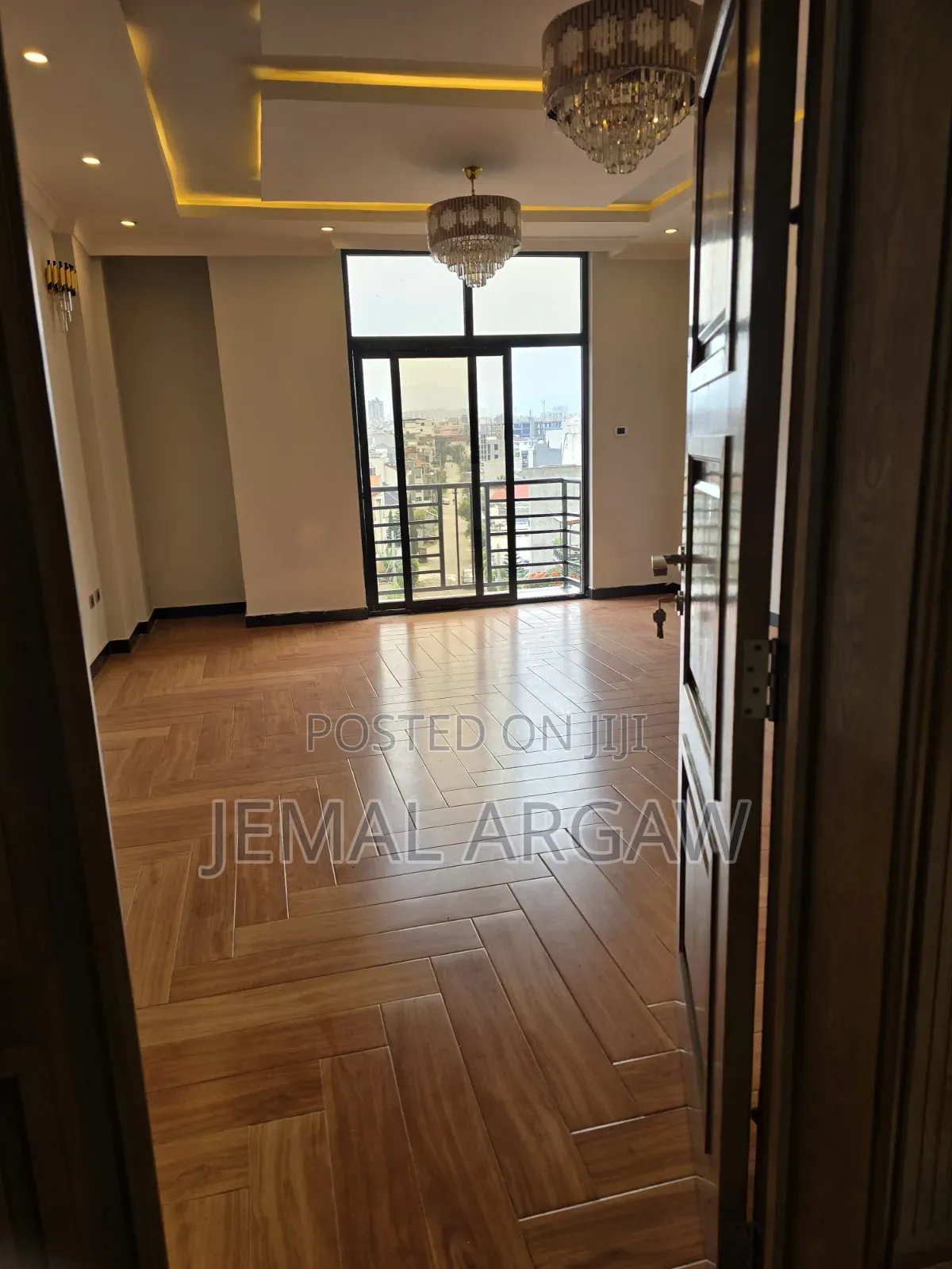 3bdrm House in ፓላስ, Bole for sale