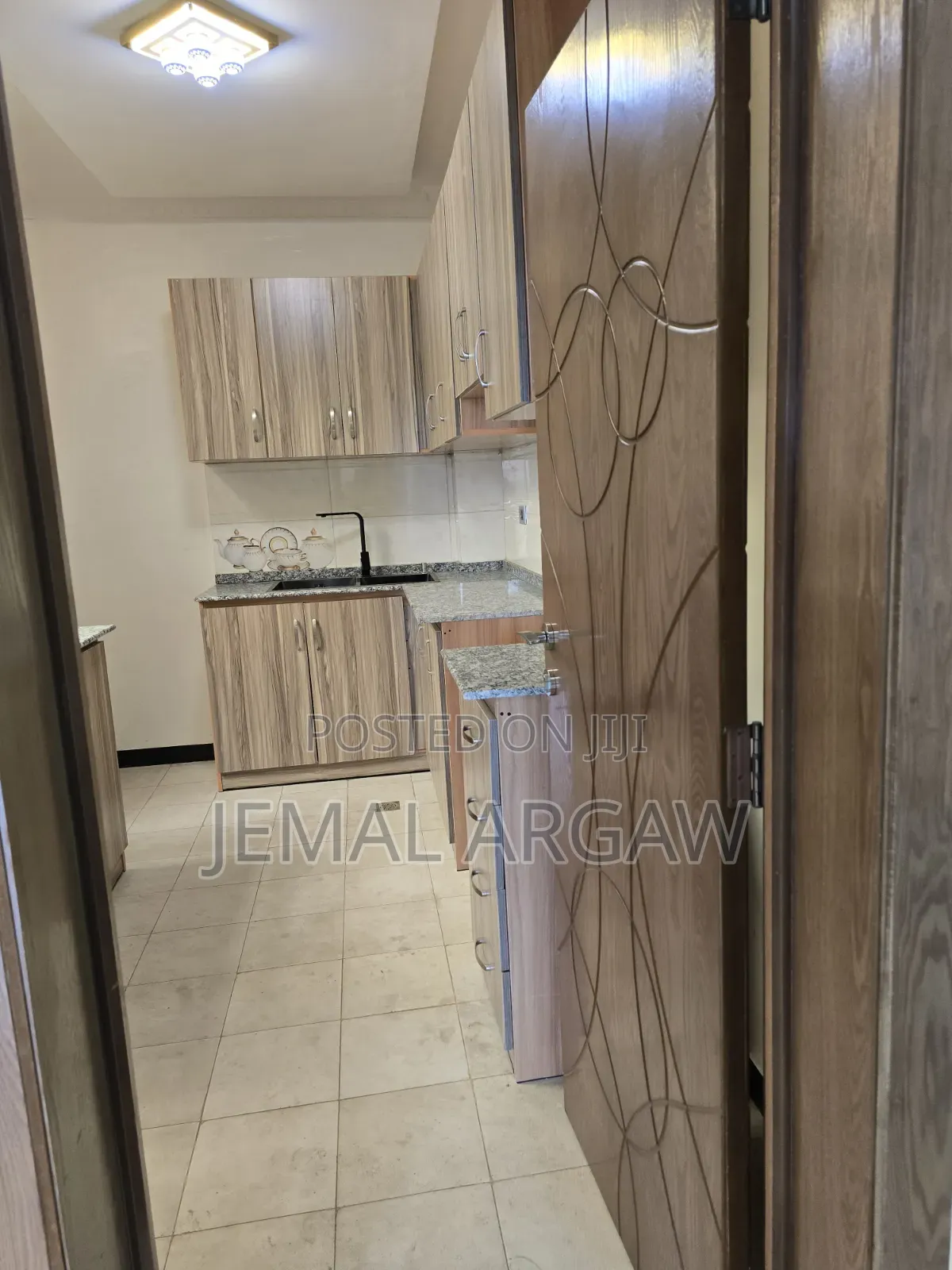 3bdrm House in ፓላስ, Bole for sale