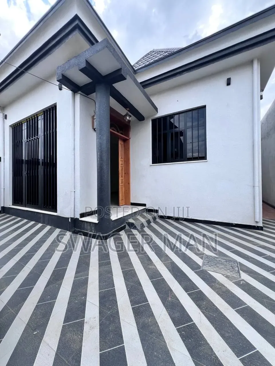 Furnished 4bdrm Villa in Tafo Ccd Fitlefit, Yeka for sale