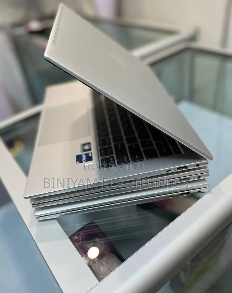 New Laptop HP EliteBook 840 G9 16GB Intel Core i5 SSD 512GB