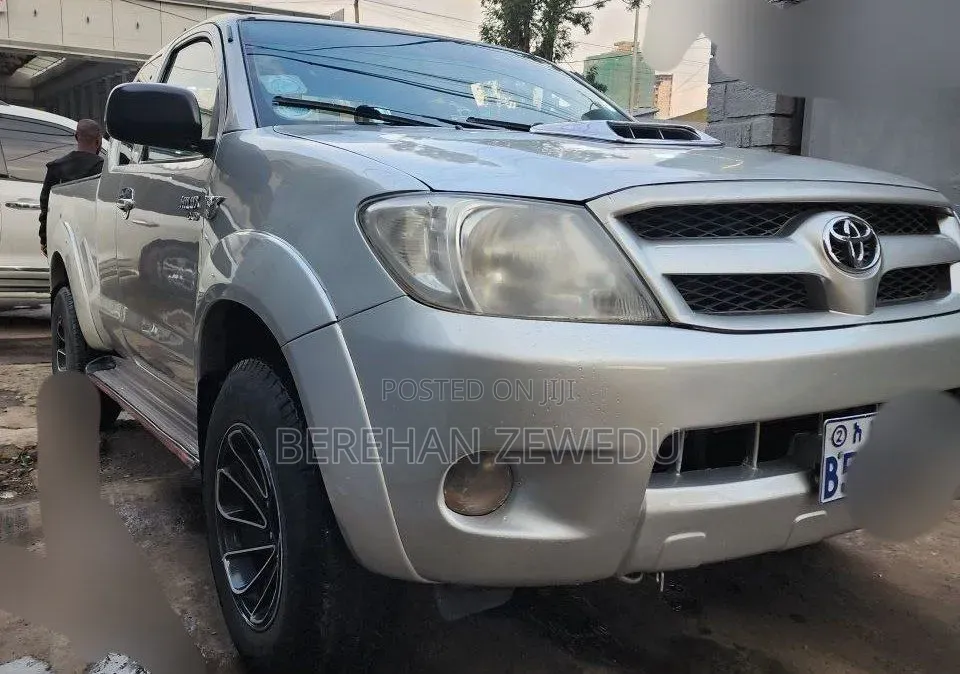 Toyota Hilux 2008 Silver