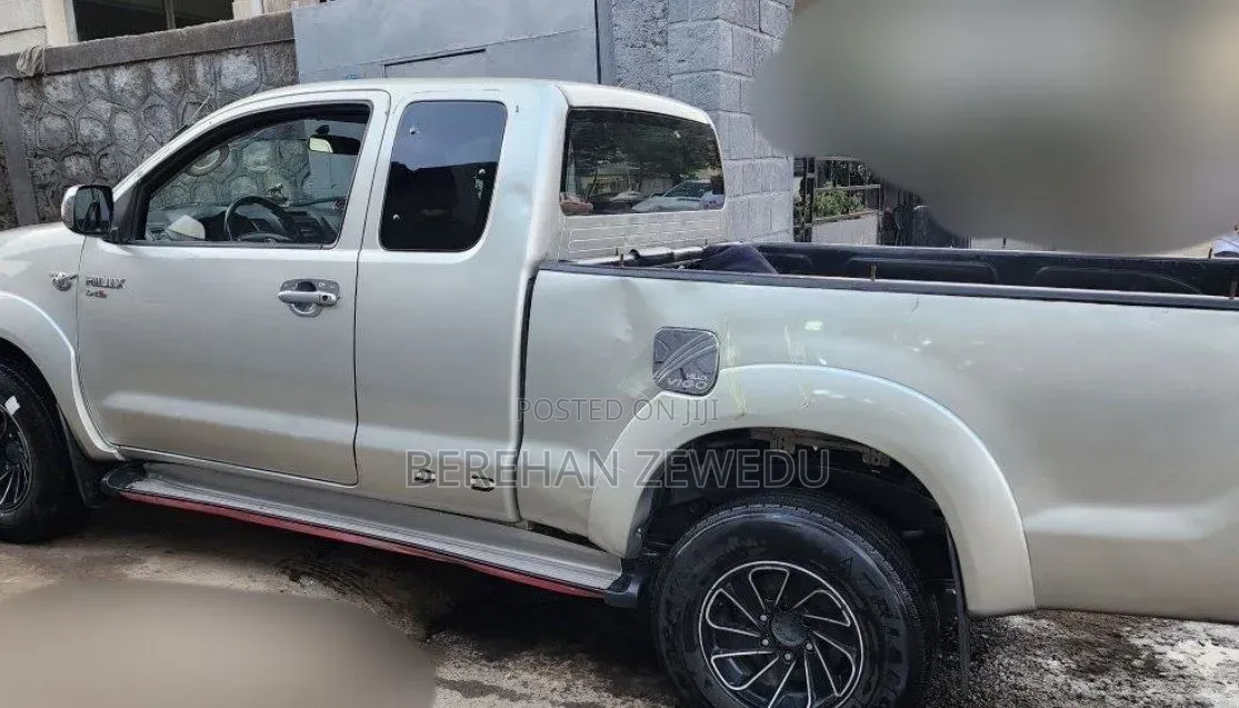 Toyota Hilux 2008 Silver