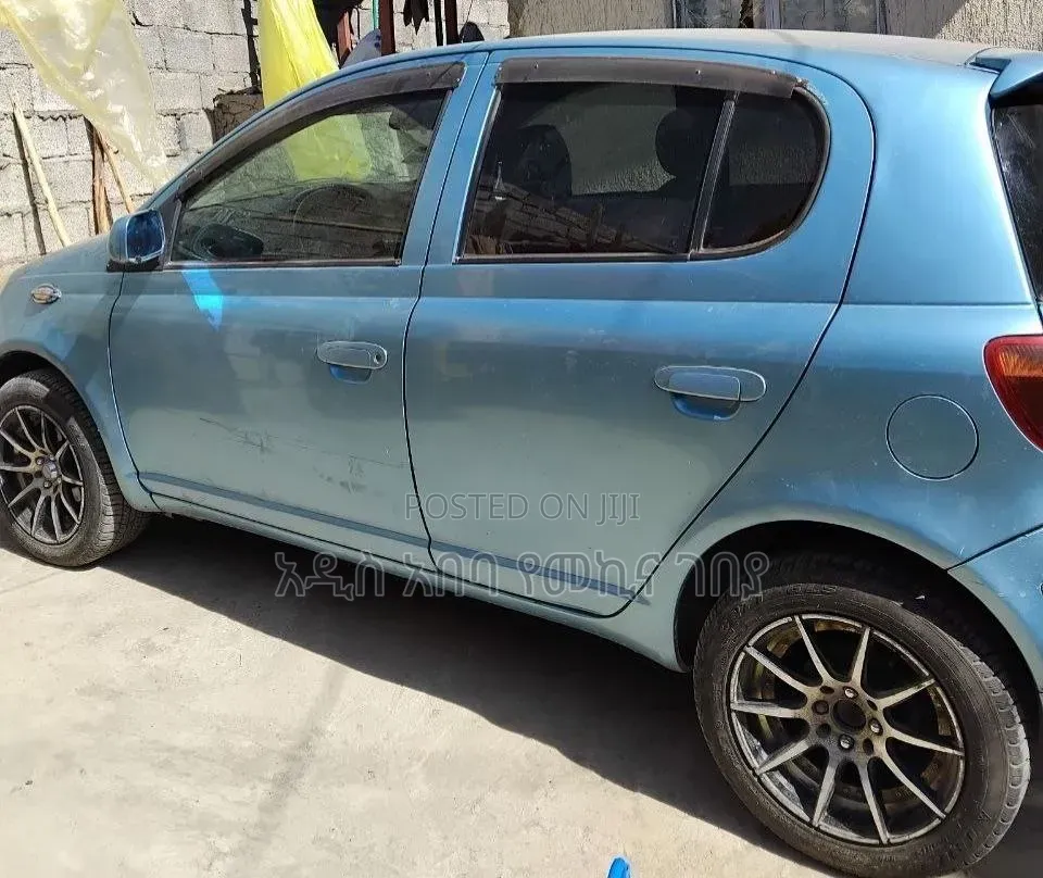 Toyota Vitz 1.0 FWD 3dr 2002