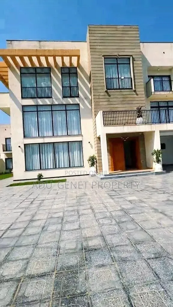 Furnished 11bdrm Duplex in Cmc, Bole for sale