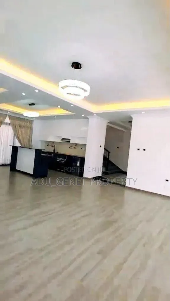 Furnished 11bdrm Duplex in Cmc, Bole for sale