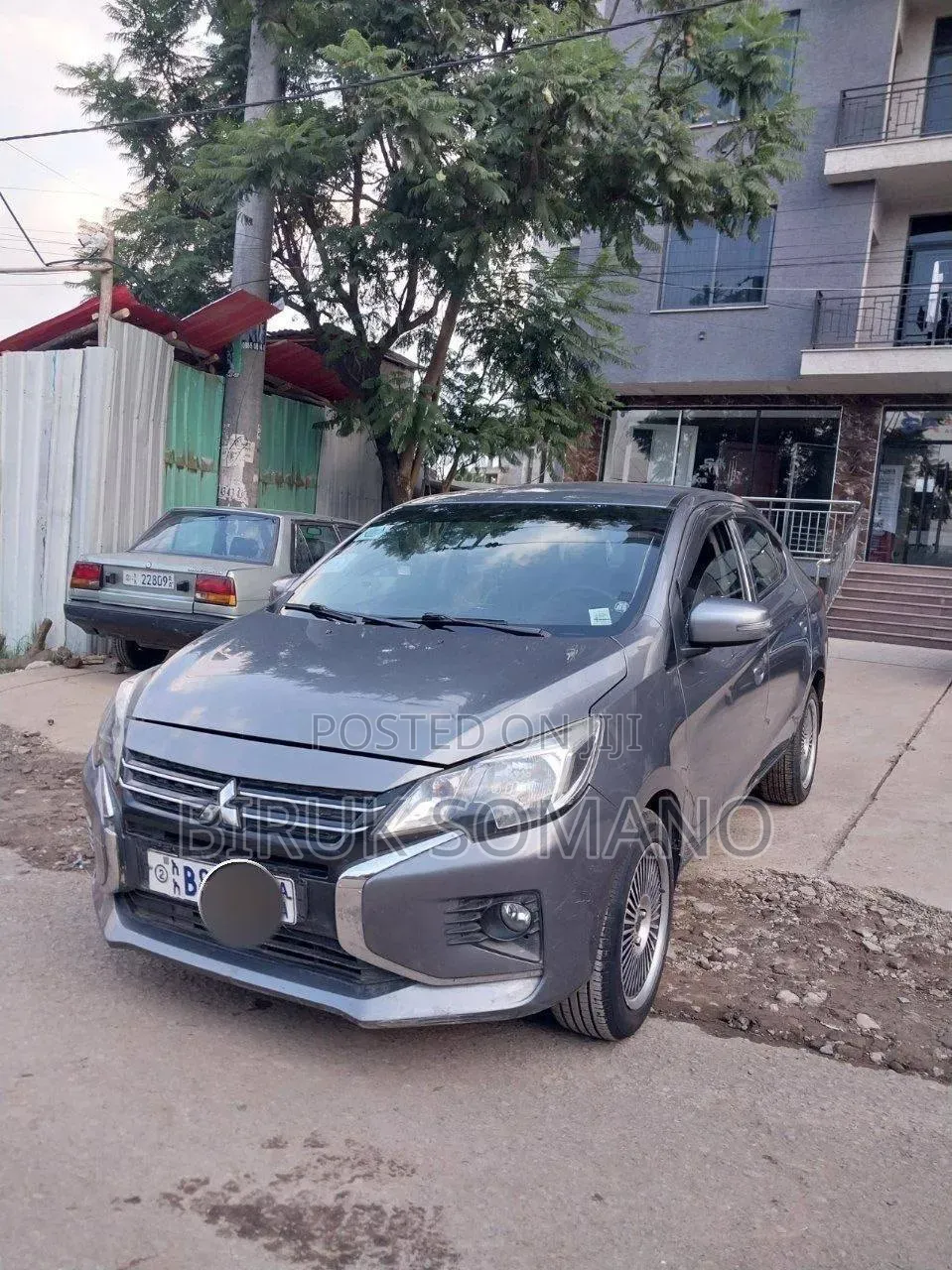 Mitsubishi Attrage 2021 Silver