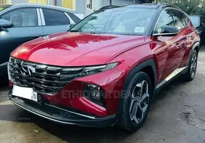 Hyundai Tucson 2023 Red