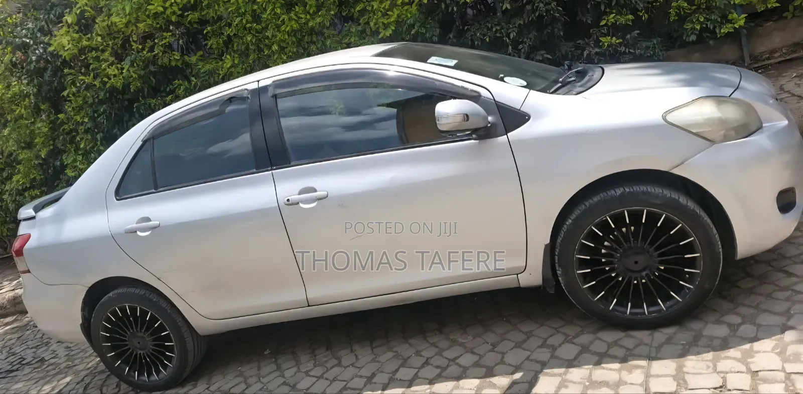 Toyota Yaris 2010 Silver