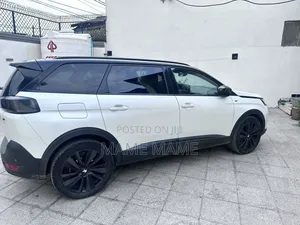 Peugeot 5008 2022 White