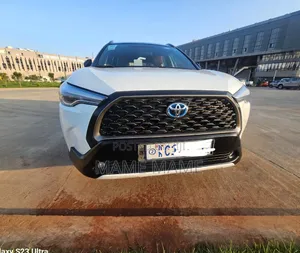 New Toyota Corolla Cross 2023 White