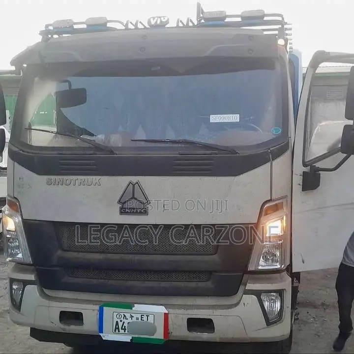 Sinotruk Howo 2025 White