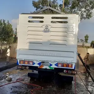 Sinotruk Howo 2025 White