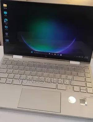 New Laptop HP Envy x360 8GB Intel Core i7 SSD 512GB