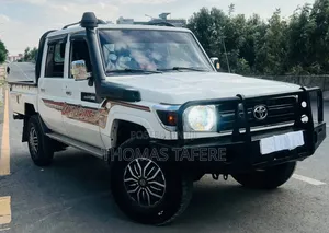 Toyota Land Cruiser 2020 White