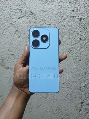 Tecno Spark 20 128 GB Blue