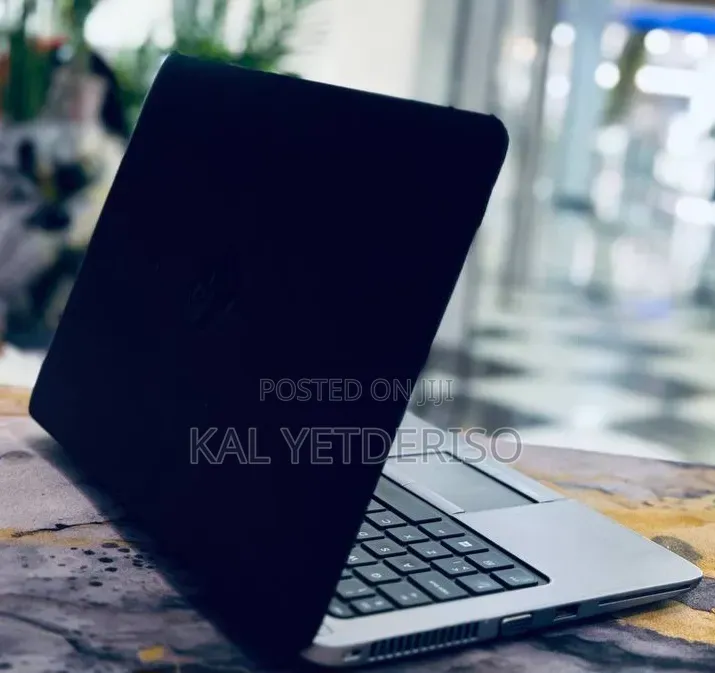 New Laptop HP EliteBook 820 G2 8GB Intel Core i5 SSD 500GB