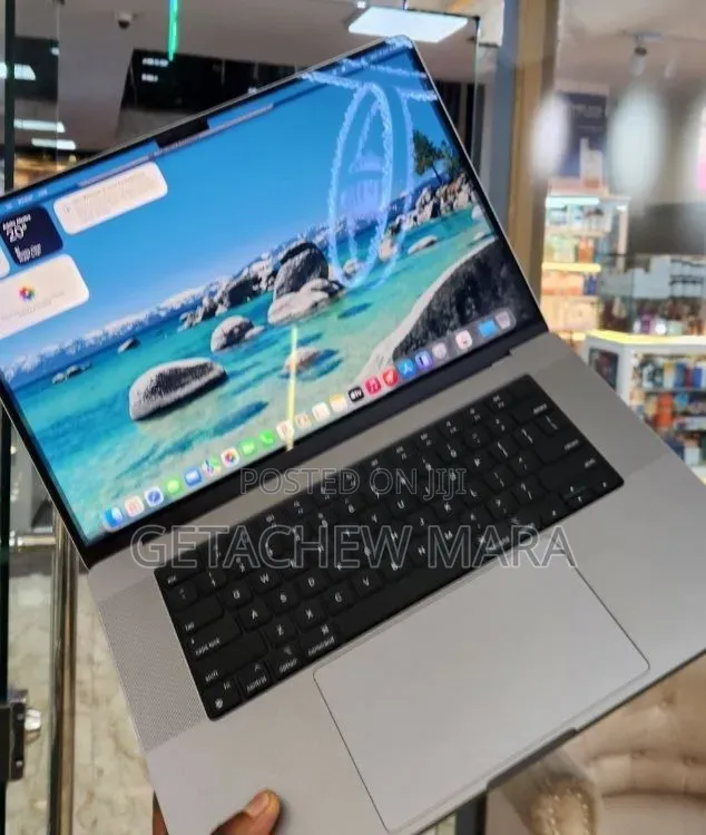 New Laptop Apple MacBook Pro 2021 M1 16GB Apple M1 Pro SSD 1T