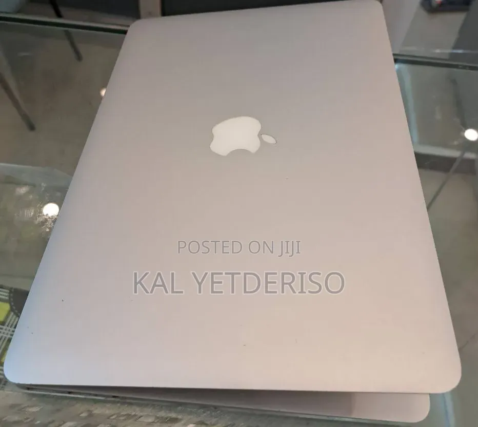 New Laptop Apple MacBook Air 2017 8GB Intel Core i5 SSD 128GB