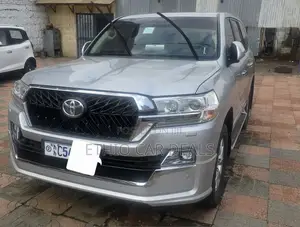 Toyota Land Cruiser 2020 Silver