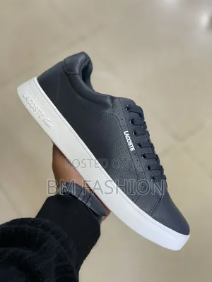 Lacoste Sneakers in Flat Model