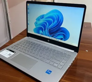 New Laptop HP 8GB Intel Core i3 SSD 256GB