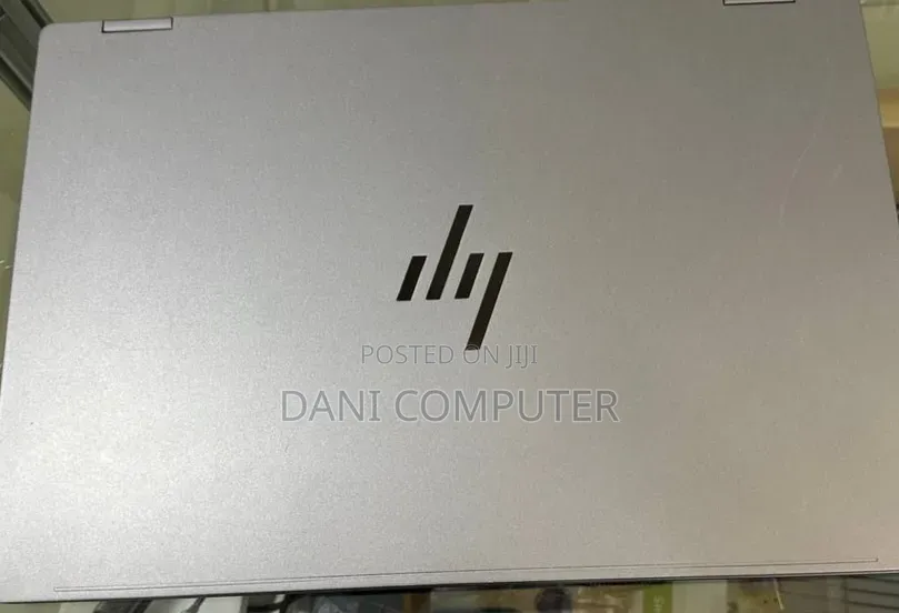 New Laptop HP OmniBook 5 14" 8GB AMD Ryzen 5 SSD 512GB
