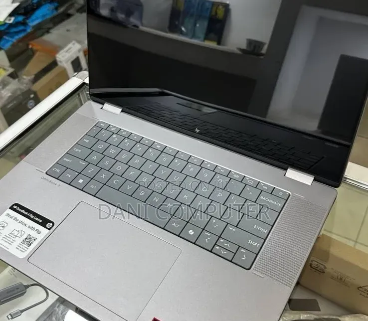 New Laptop HP OmniBook 5 14" 8GB AMD Ryzen 5 SSD 512GB