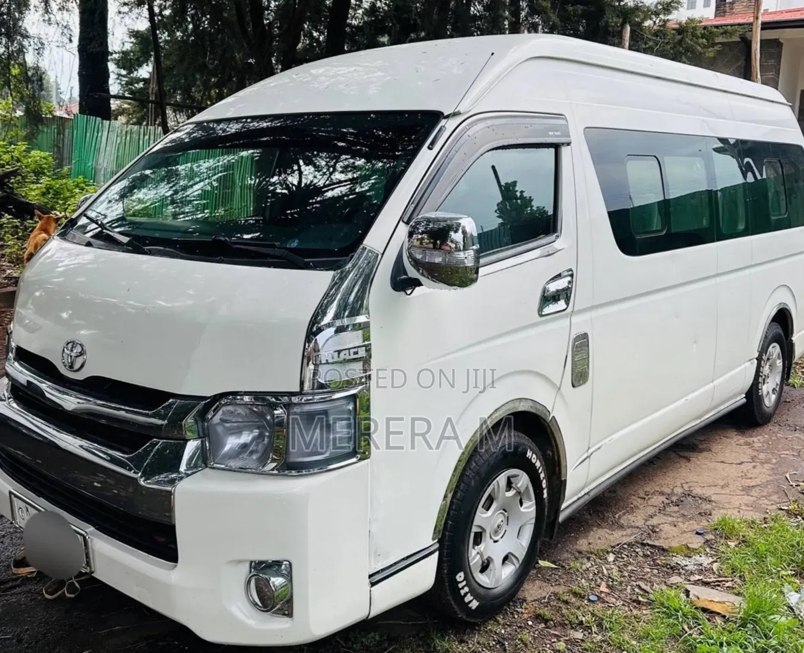 Toyota HiAce 2015 White