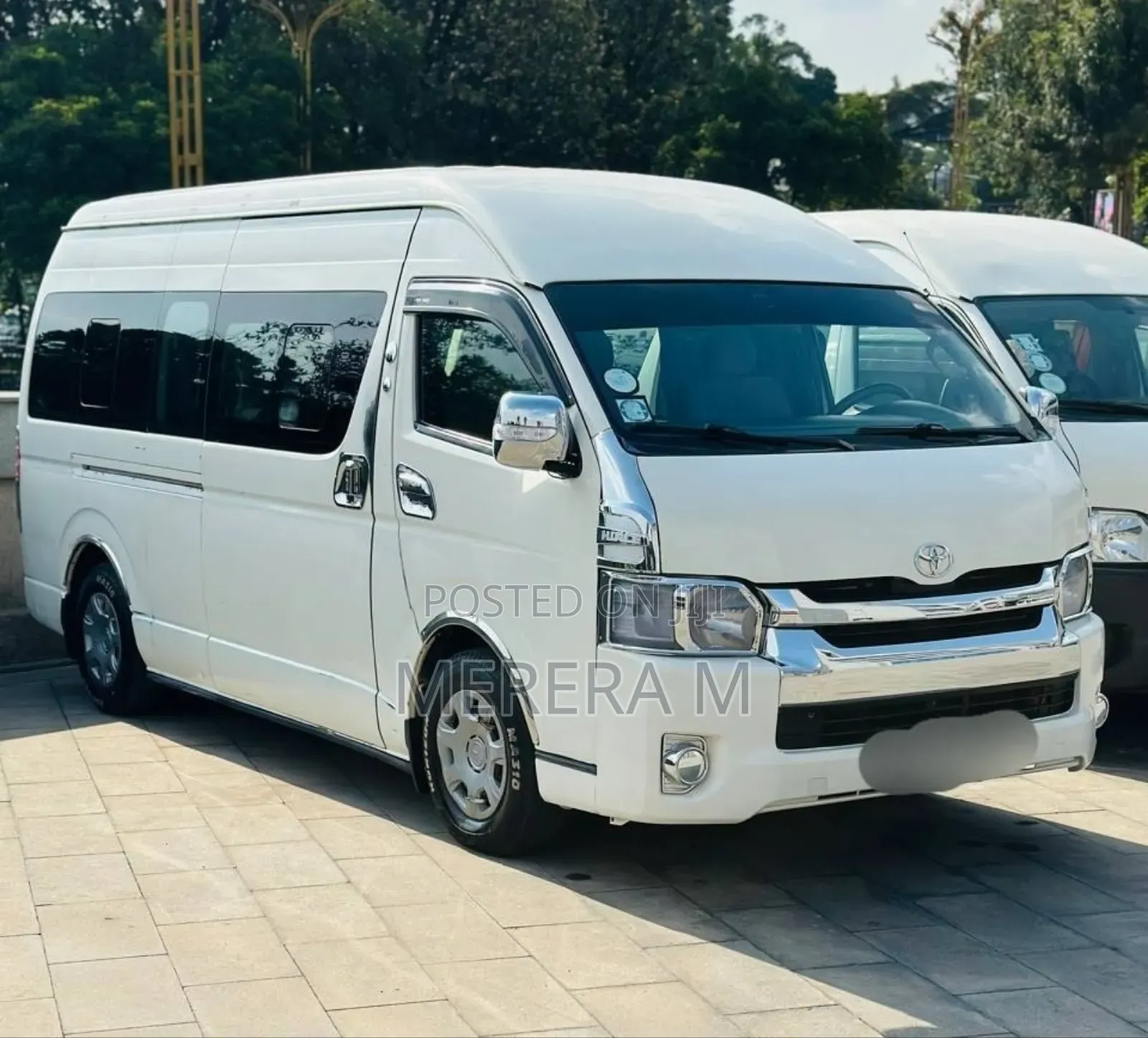 Toyota HiAce 2015 White