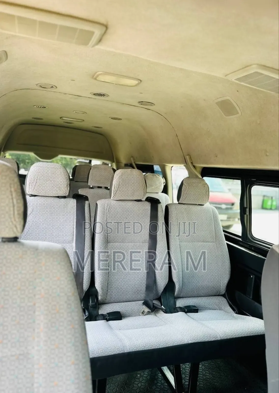 Toyota HiAce 2015 White