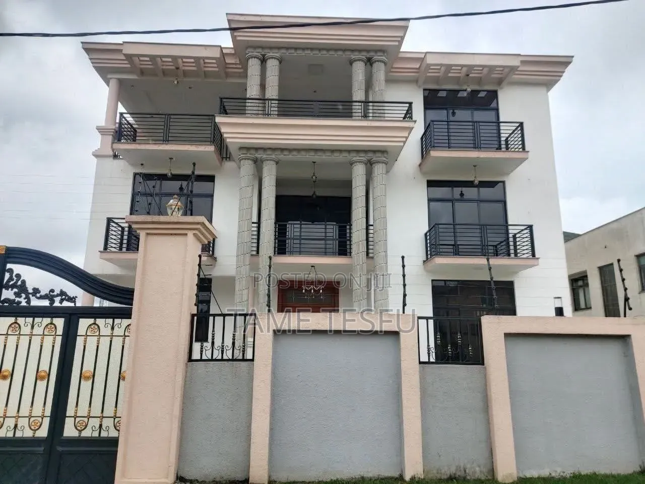 Furnished 8bdrm House in ሀያት 500ካሬ, Bole for sale