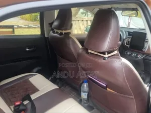 Toyota Yaris 2012 Brown
