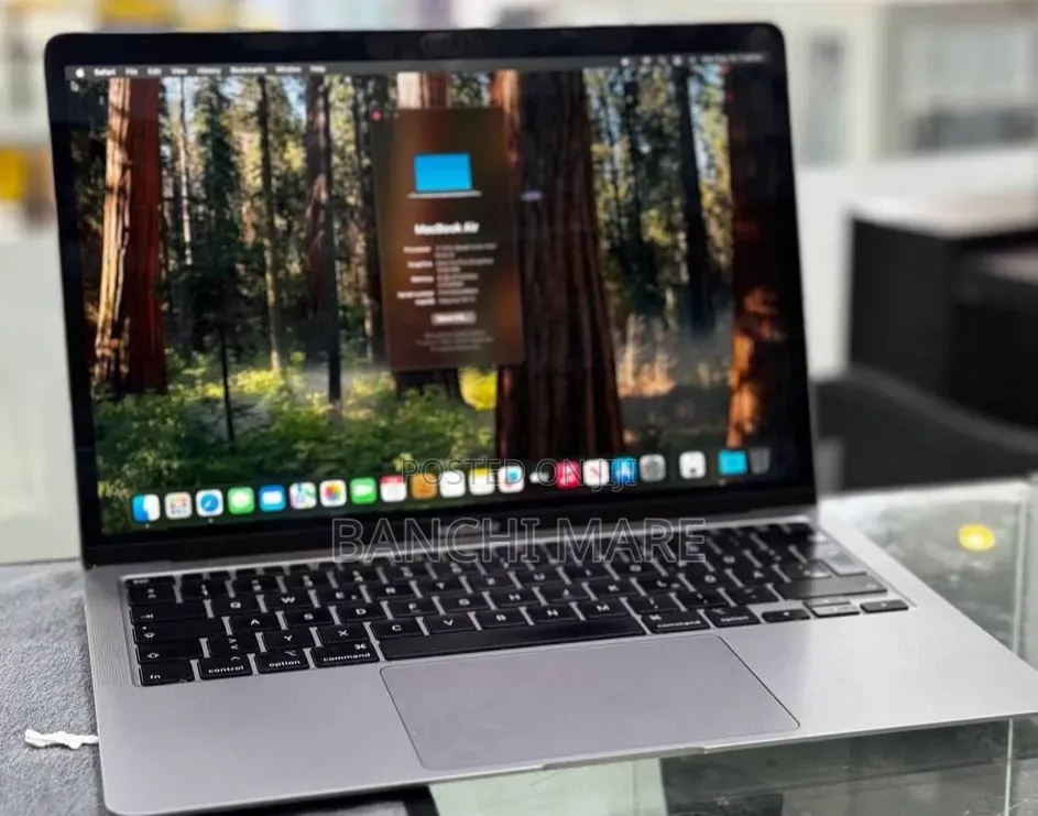 New Laptop Apple MacBook Air 2020 M1 8GB Intel Core i3 SSD 256GB